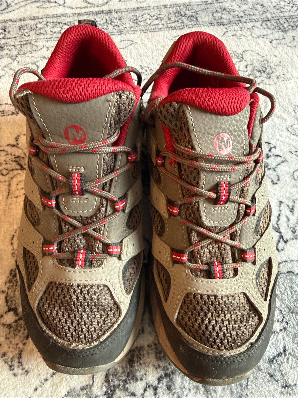 Youth Merrell Outdoor Trail Sneakers with Red Accents